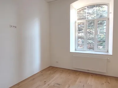 1-Zimmer-Gewerbeimmobilie mieten in Mödling – 23 m², € 407 – Bild 1 von 10