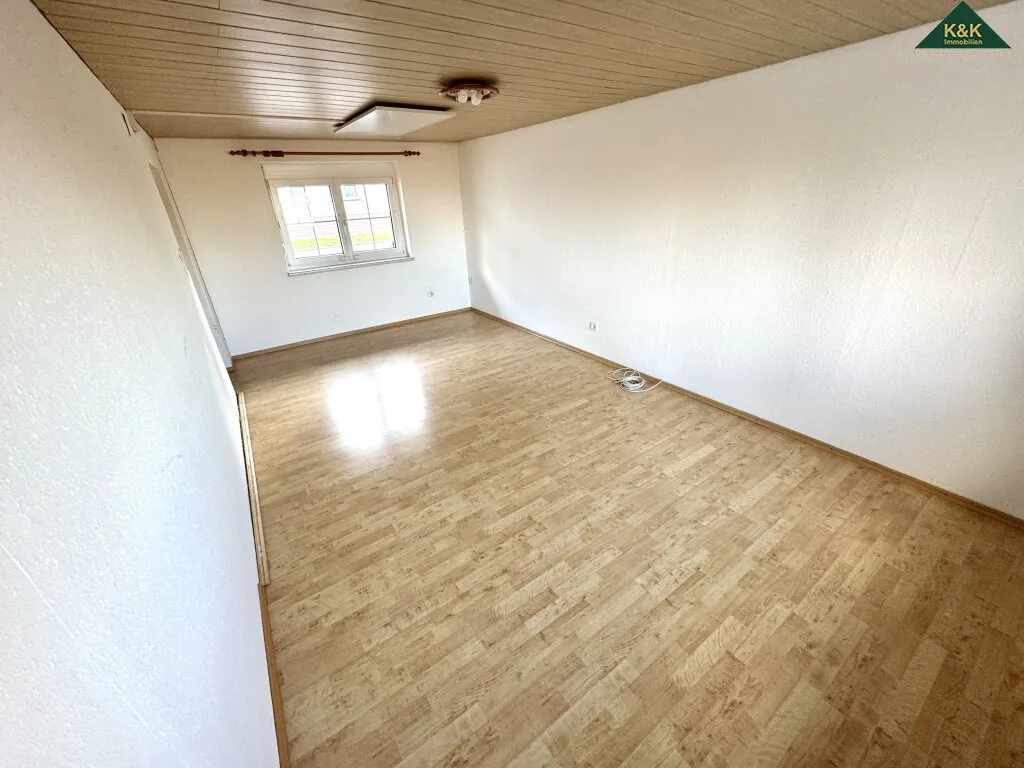 2,5 ZIMMER WOHNUNG MIT VIEL STAURAUM - PROVISIONSFREI - Ansicht 3