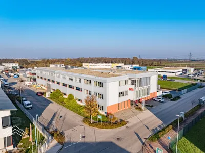 Gewerbeimmobilie mieten in Mödling – 352 m², € 12 – Bild 2 von 3