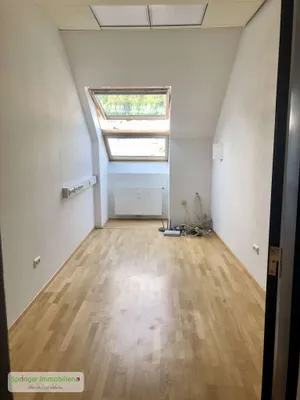 2-Zimmer-Gewerbeimmobilie mieten in Hallein – 50 m², € 720 – Bild 4 von 7