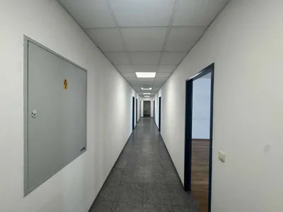 Gewerbeimmobilie mieten in Wien – 377 m², € 11 – Bild 3 von 20