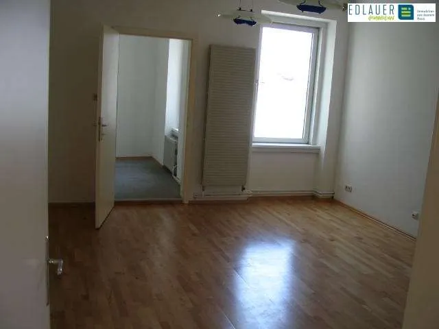 Großzügiges Altbau-Dachgeschoß-Büro in direkter Innestadtlage! - Ansicht 3