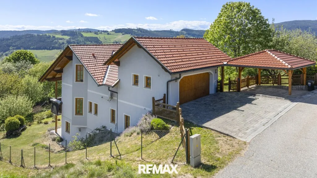 Stilvolle Wohlfühloase mit Gartenidylle und Fernblick in Knappenberg - Ansicht 2