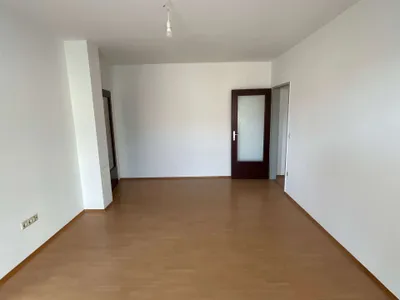 2-Zimmer-Wohnung mieten in Neunkirchen – 54,94 m², € 585 – Bild 2 von 11