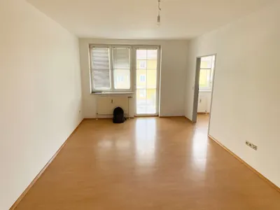 2-Zimmer-Wohnung mieten in Neunkirchen – 54,94 m², € 585 – Bild 3 von 11
