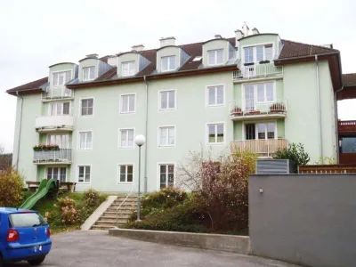 2-Zimmer-Wohnung mieten in Neunkirchen – 54,94 m², € 585 – Bild 10 von 11