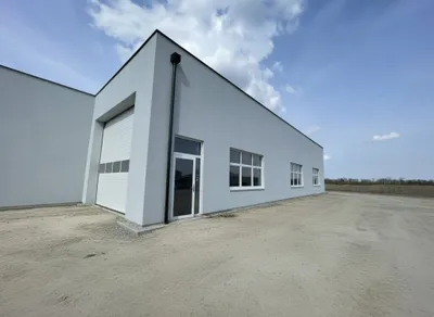 Gewerbeimmobilie mieten in Wiener Neustadt Land – 163 m², € 2.260 – Bild 2 von 19