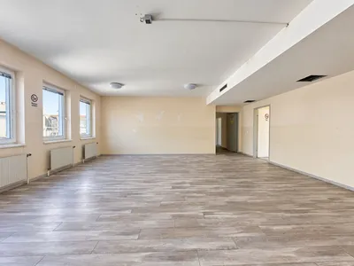 Gewerbeimmobilie mieten in Wien – 190 m², € 8 – Bild 7 von 20