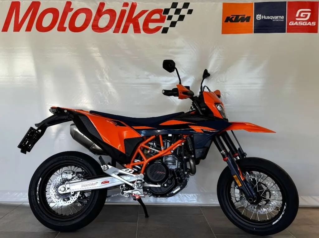 KTM 690