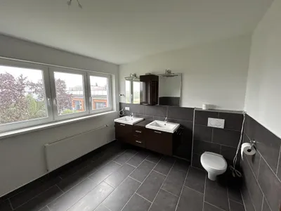 4-Zimmer-Wohnung kaufen in Vöcklabruck – 151 m², € 359.000 – Bild 8 von 10