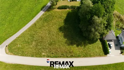 Grundstück kaufen in Vöcklabruck – 1 886 m², € 198.500 – Bild 2 von 8