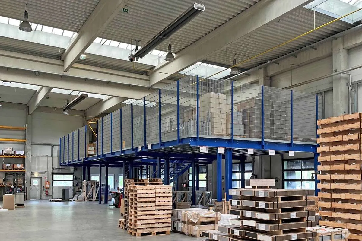Hallenflächen mit Büros in Puch zu vermieten - Widok 2