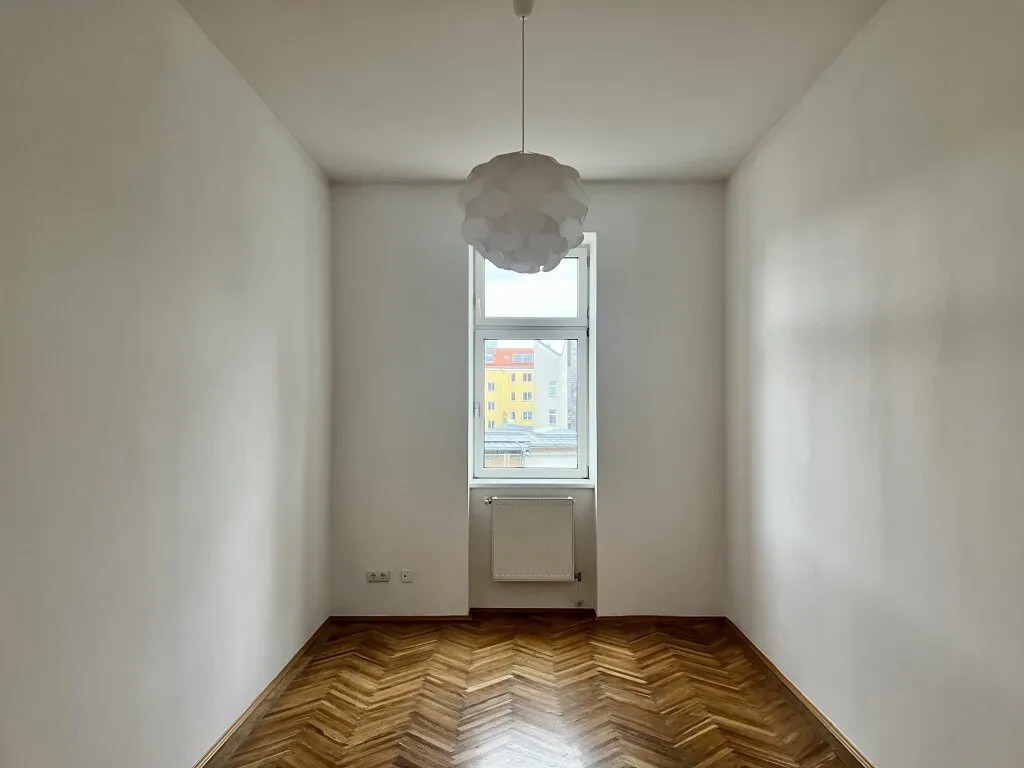 Rohdiamant im Altbau - Wohnung mit viel Charme und Gestaltungsmöglichkeiten - Ansicht 2