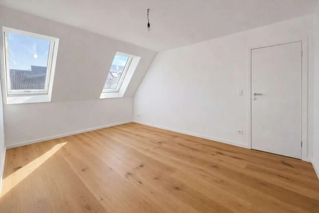Exklusive 4-Zi-DG-Wohnung mit Balkon & Terrasse in 1120 Wien - vollsaniert & modern! - Ansicht 3