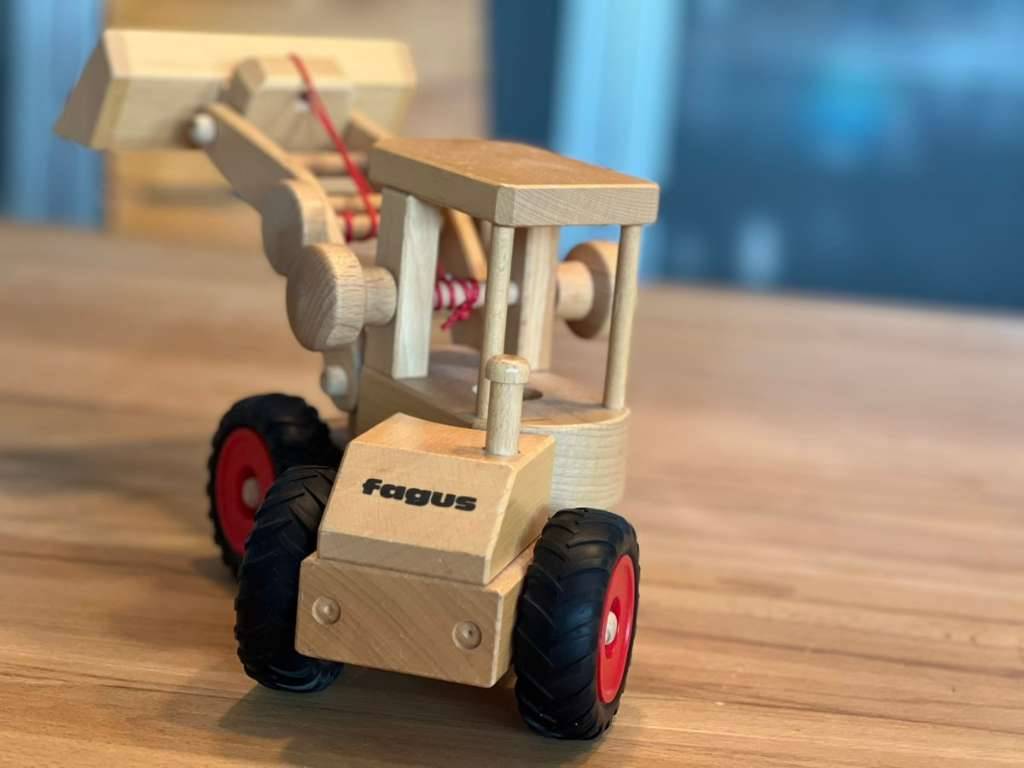 Fagus Radlader Bagger Holz,  75,- (6850 Dornbirn) - willhaben