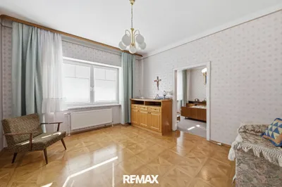 5-Zimmer-Gewerbeimmobilie kaufen in Hollabrunn – 144 m², € 249.900 – Bild 1 von 21