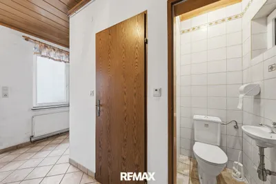 5-Zimmer-Gewerbeimmobilie kaufen in Hollabrunn – 144 m², € 249.900 – Bild 14 von 21