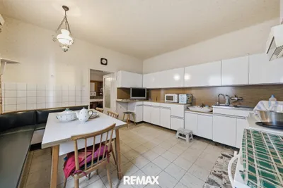 5-Zimmer-Gewerbeimmobilie kaufen in Hollabrunn – 144 m², € 249.900 – Bild 16 von 21