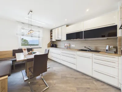 7-Zimmer-Haus kaufen in Klagenfurt Land – 178 m², € 725.000 – Bild 7 von 32
