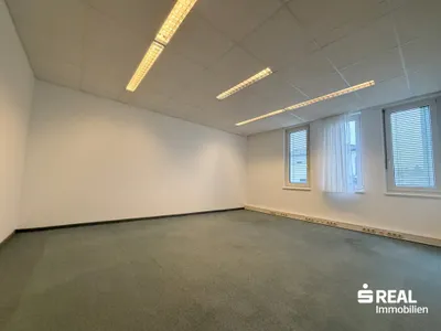 Gewerbeimmobilie kaufen in Wels-Land – 618 m², € 875.000 – Bild 8 von 15