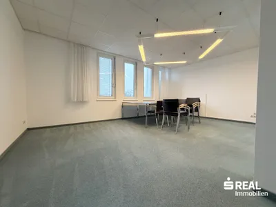 Gewerbeimmobilie kaufen in Wels-Land – 618 m², € 875.000 – Bild 12 von 15