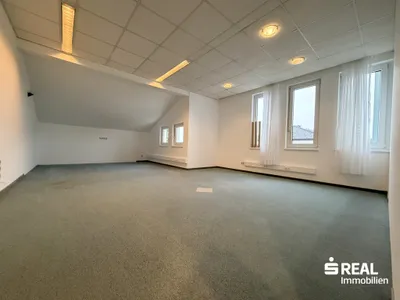 Gewerbeimmobilie kaufen in Wels-Land – 618 m², € 875.000 – Bild 13 von 15