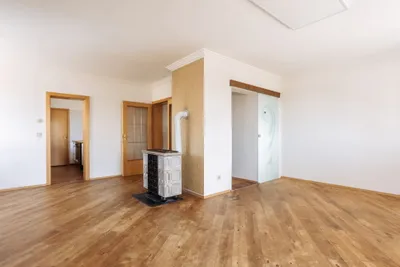 3-Zimmer-Wohnung kaufen in Leibnitz – 82 m², € 155.000 – Bild 2 von 12