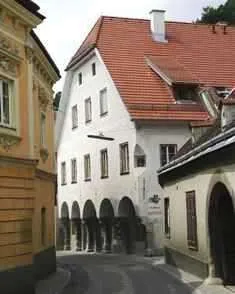 Immobilie mieten in Steyr-Land – 35,62 m², € 332 – Bild 1 von 2