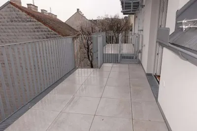 ERSTBEZUG 3 Zimmer DG-Balkon-Neubauwohnung – Bild 3
