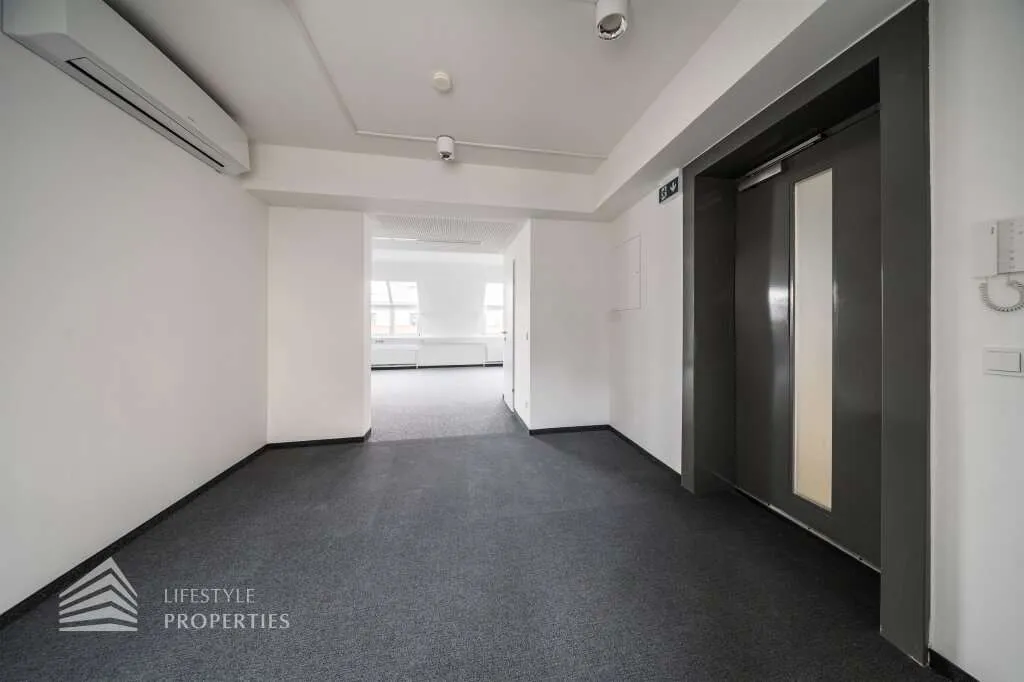 Erstbezug! Renoviertes 4-Zimmer Büro in Toplage – pohled 3