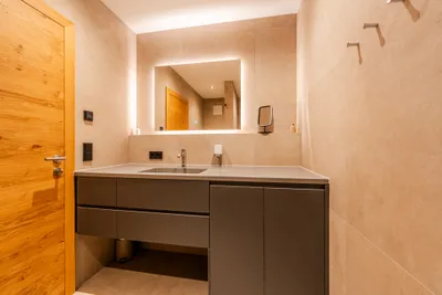 6-Zimmer-Immobilie kaufen in Kitzbühel – 470,76 m², € 5.980.000 – Bild 10 von 14