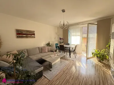 2-Zimmer-Wohnung kaufen in Gmunden – 48 m², € 219.000 – Bild 1 von 18