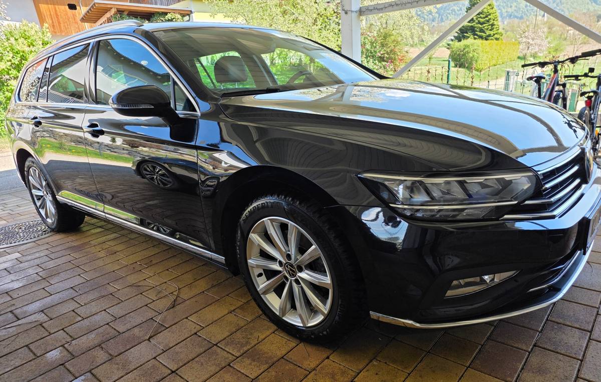 VW Passat Variant Elegance 2,0 SCR TDI DSG AHK