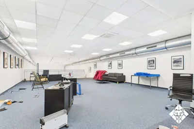 2-Zimmer-Gewerbeimmobilie mieten in Kufstein – 330 m², € 4.500 – Bild 8 von 11