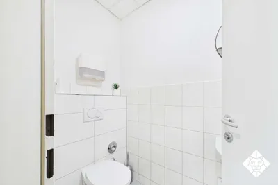 2-Zimmer-Gewerbeimmobilie mieten in Kufstein – 330 m², € 4.500 – Bild 9 von 11