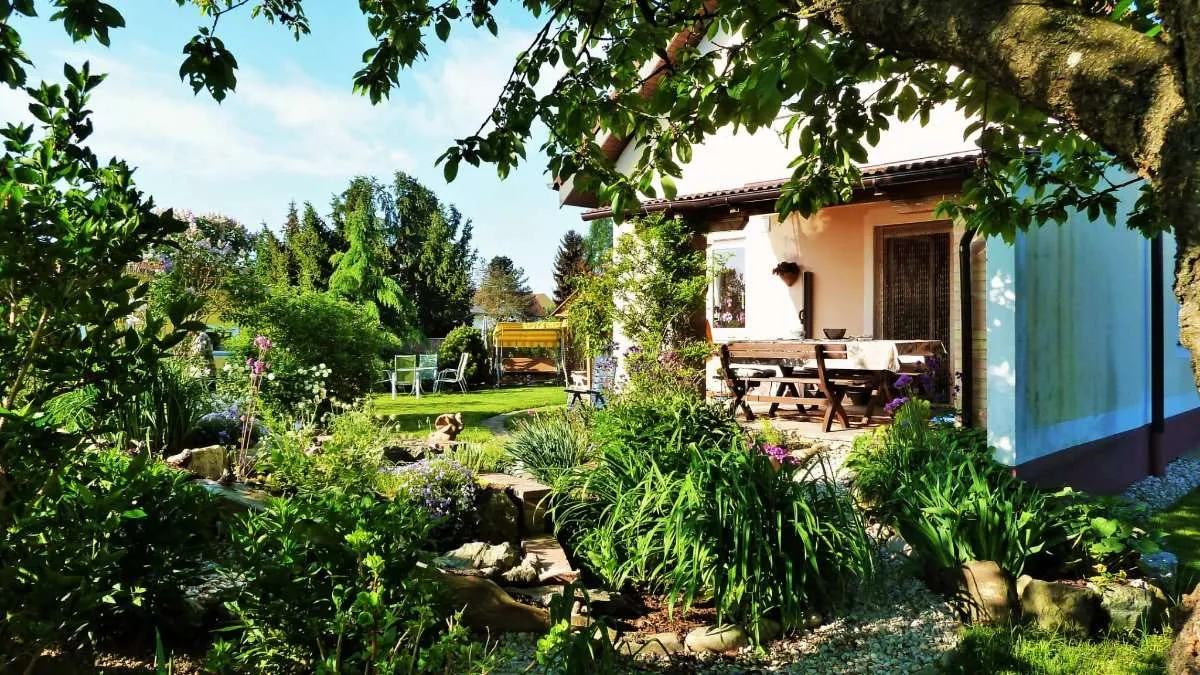 Einfamilienhaus mit idyllischem Garten – pohled 3