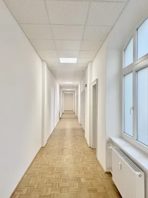6-Zimmer-Gewerbeimmobilie mieten in Wien – 155 m², € 3.219 – Bild 6 von 13