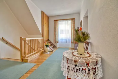 8-Zimmer-Gewerbeimmobilie kaufen in Sankt Veit an der Glan – 300 m², € 285.000 – Bild 9 von 11