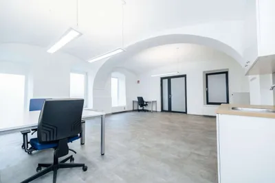 2-Zimmer-Gewerbeimmobilie mieten in Klagenfurt – 80 m², € 880 – Bild 3 von 10