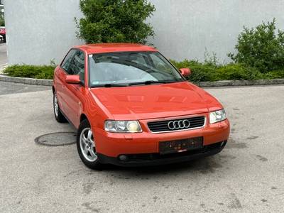 Audi A3 1,6 Attraction