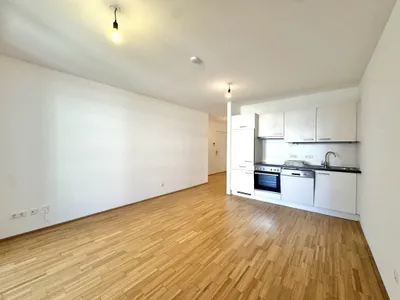 3-Zimmer mit hofseitiger Loggia an der Dresdner Straße – Bild 2