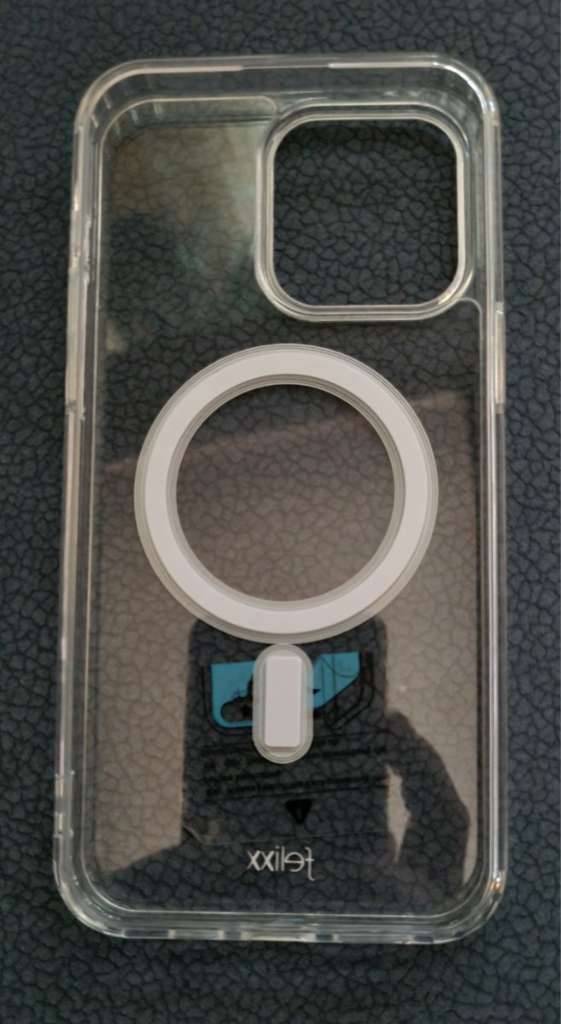 Hybrid MagSafe Apple iPhone 15 Pro clear / Handy Cover