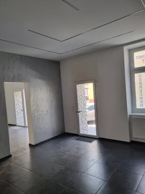 6-Zimmer-Gewerbeimmobilie mieten in Wien – 159 m², € 2.100 – Bild 2 von 11
