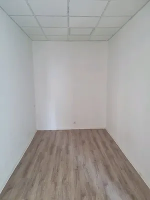 6-Zimmer-Gewerbeimmobilie mieten in Wien – 159 m², € 2.100 – Bild 8 von 11
