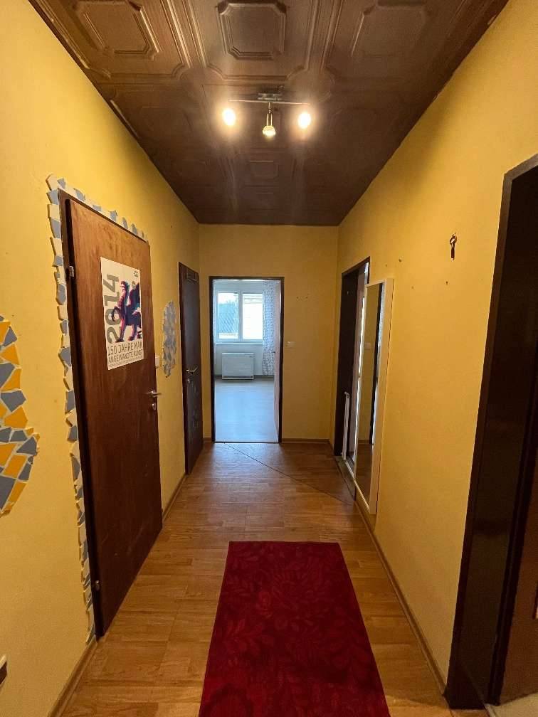 Top-Gelegenheit! Balkon, Parkplatz & viel Potenzial zum Top-Preis - Ansicht 2