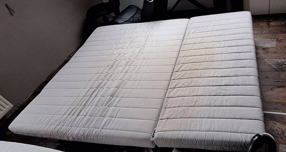 2 Bett Sofa (Ausziehchouch)