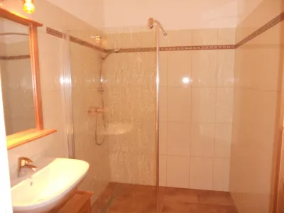 2-Zimmer-Wohnung kaufen in Vöcklabruck – 60 m², € 329.000 – Bild 5 von 6