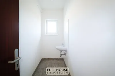 2-Zimmer-Gewerbeimmobilie mieten in Villach – 152 m², € 1.455 – Bild 9 von 14