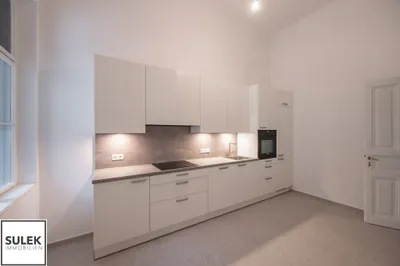 Erstbezug: helle 4-Zimmer-Altbau-Wohnung im 1. OG (ohne Lift) – Bild 2