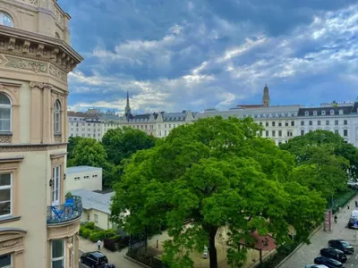 INNENSTÄDTISCH - Exquisites Wohnen mit Flair im Zentrum Wiens - RUDOLFSPLATZ - 2-Zimmer klassische Wiener-Altbau-Wohnung - ERSTBEZUG nach Renovierung !I